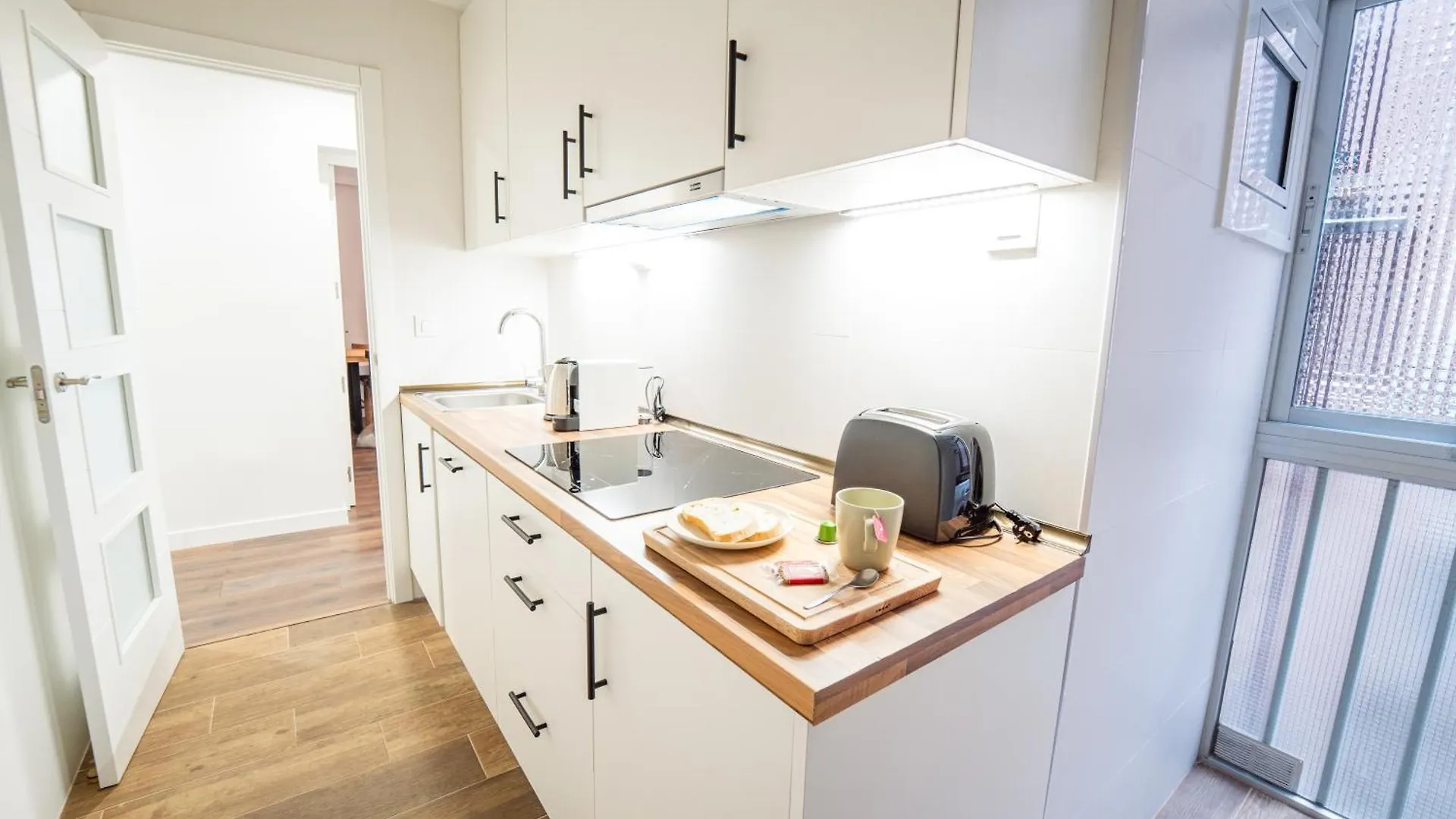 Nuevo Apartamento Cerca Del Ifema By Bebalmy Madrid 0*,